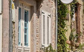 Lunaria Guest House